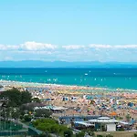 Апартаменты Seaside Bliss- Flat With View On The Pool *