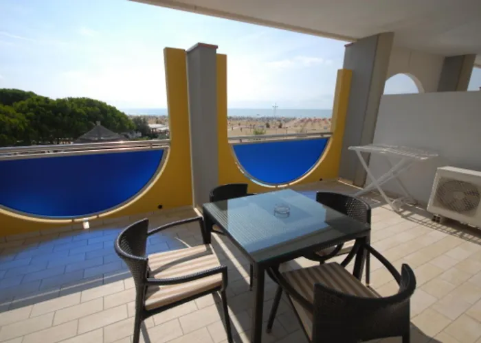 Apartment Seaside Bliss- Flat With View On The Pool *