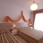 公寓 Seaside Bliss- Flat With View On The Pool
