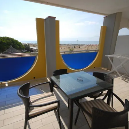 公寓 Seaside Bliss- Flat With View On The Pool *