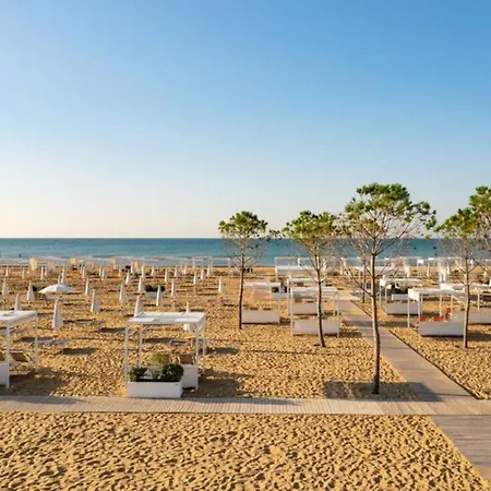 Seaside Bliss- Flat With Lovely Views 아파트