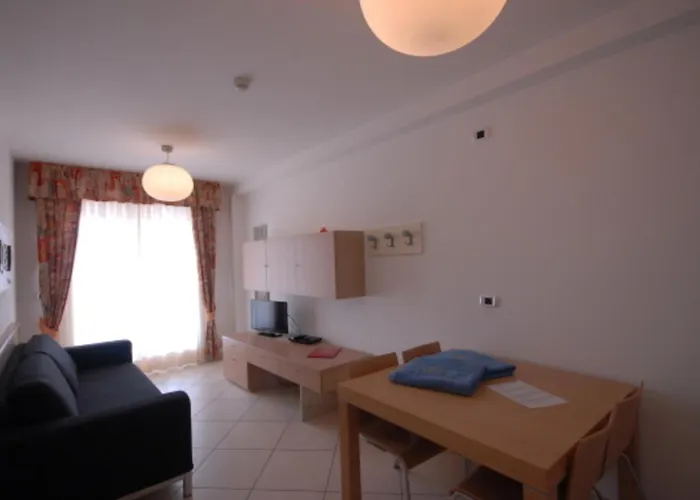 Seaside Bliss- Flat With View On The Pool Bibione