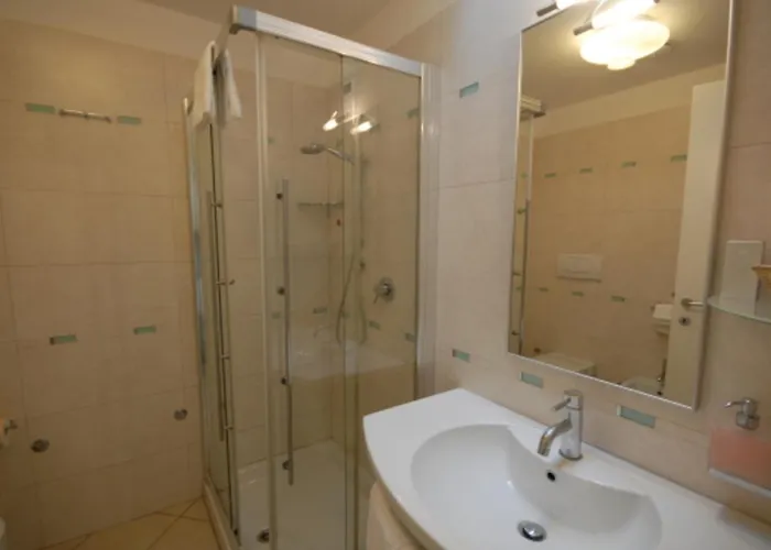 Seaside Bliss- Flat With View On The Pool Бибионе