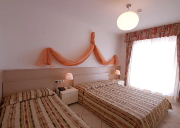 Apartman Seaside Bliss- Flat With View On The Pool